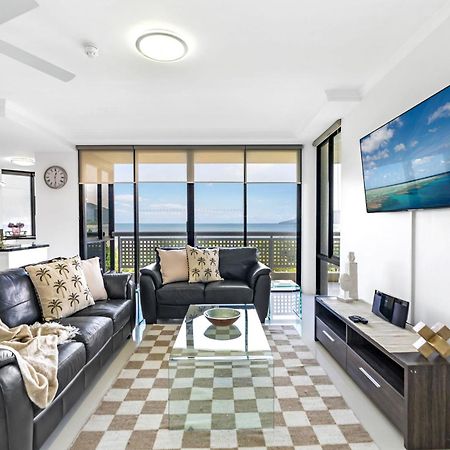 Belle Escapes 73 Rydges Plaza Esplanade With Ocean & City Views Apartment Cairns Exterior photo