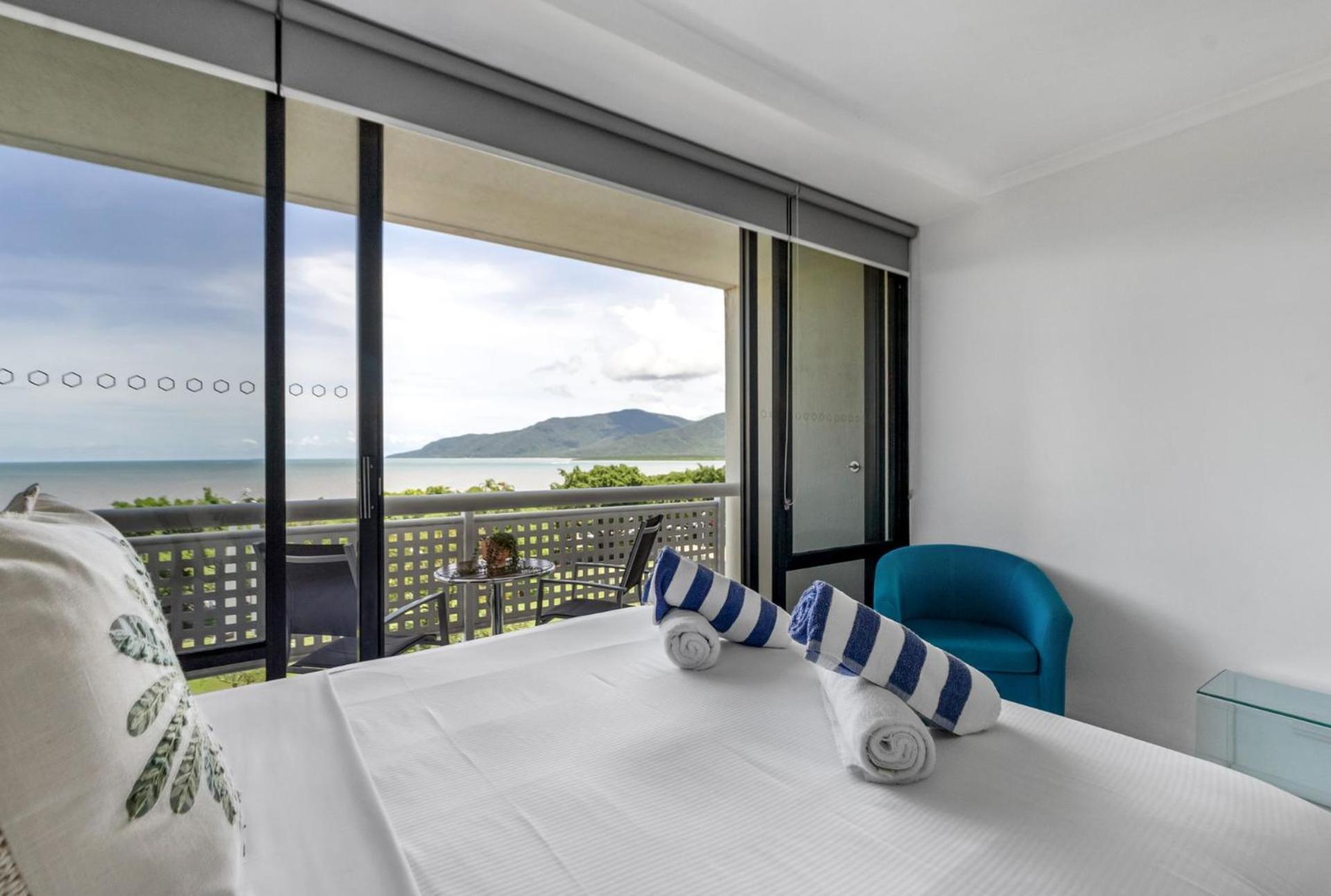 Belle Escapes 73 Rydges Plaza Esplanade With Ocean & City Views Apartment Cairns Exterior photo