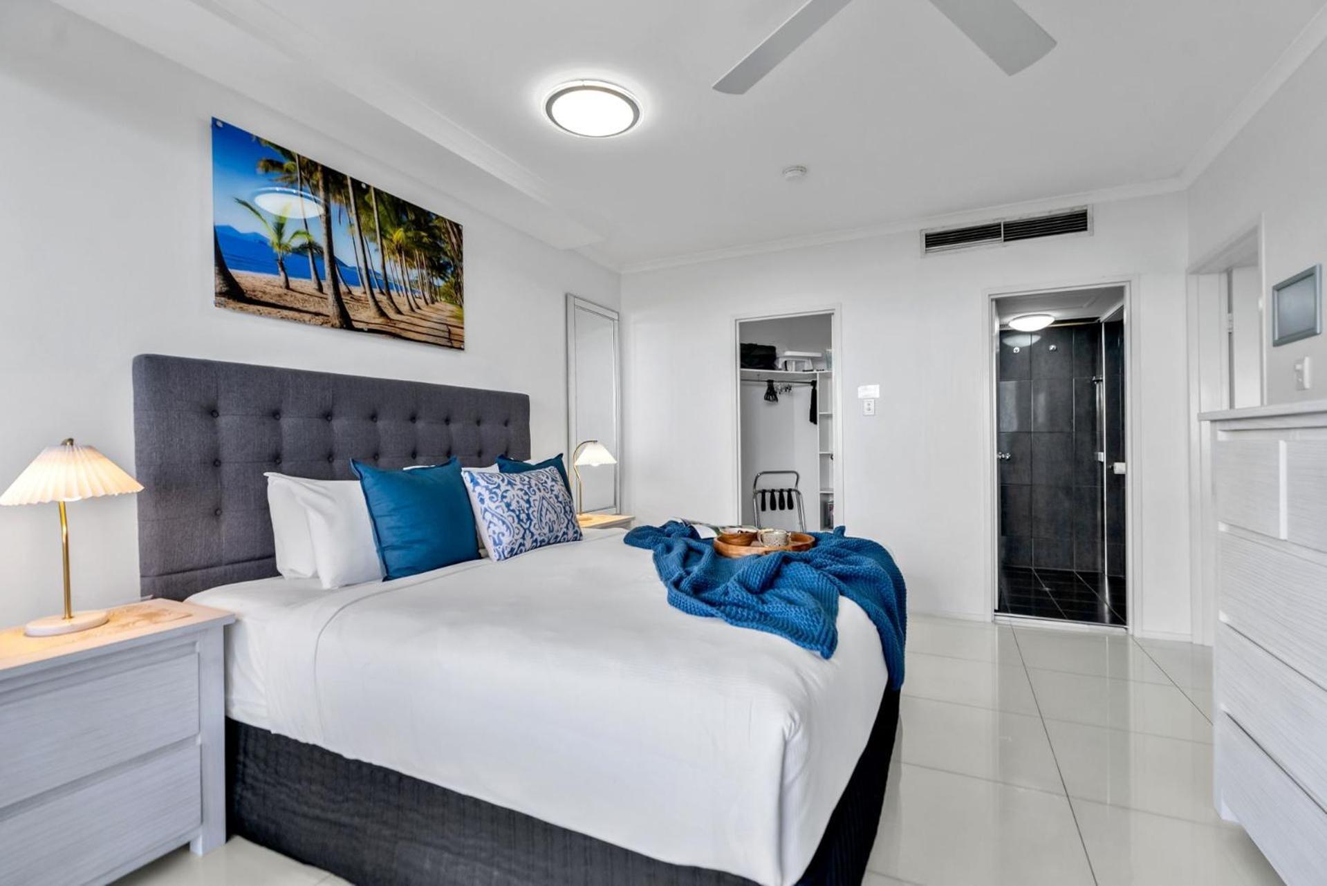 Belle Escapes 73 Rydges Plaza Esplanade With Ocean & City Views Apartment Cairns Exterior photo